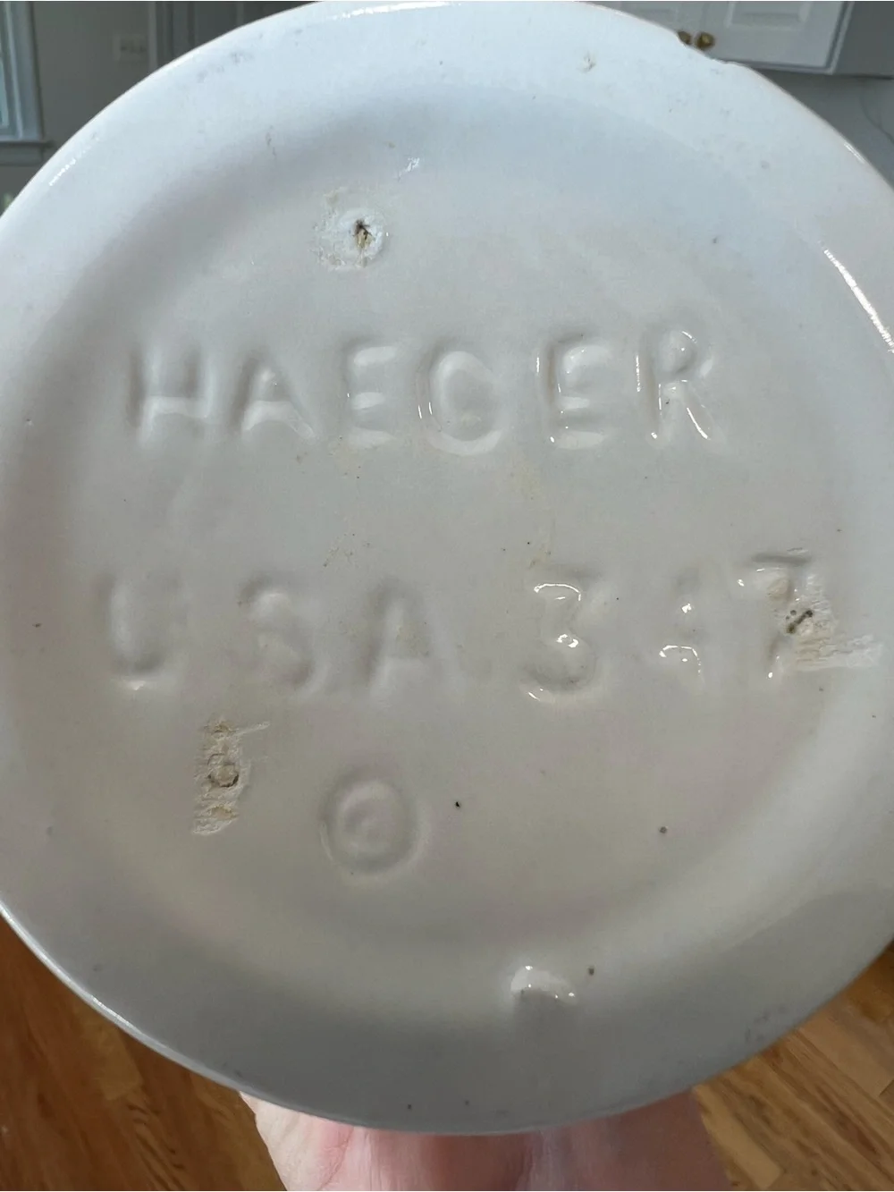 Haeger sleek white